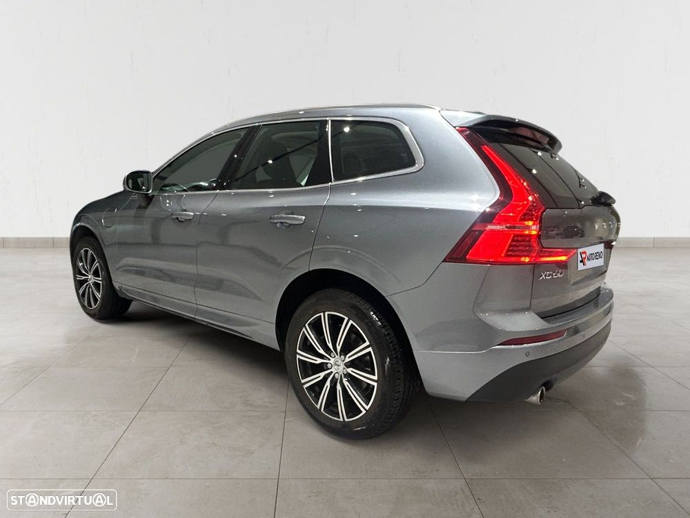 Volvo XC 60 2.0 T8 PHEV Momentum AWD - 4