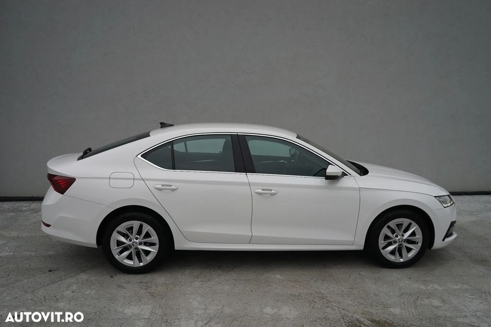 Skoda Octavia 2.0 TDI Ambition - 8