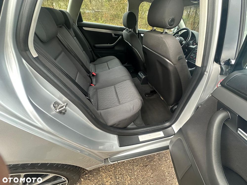 Audi A4 Avant 2.0 TDI - 14