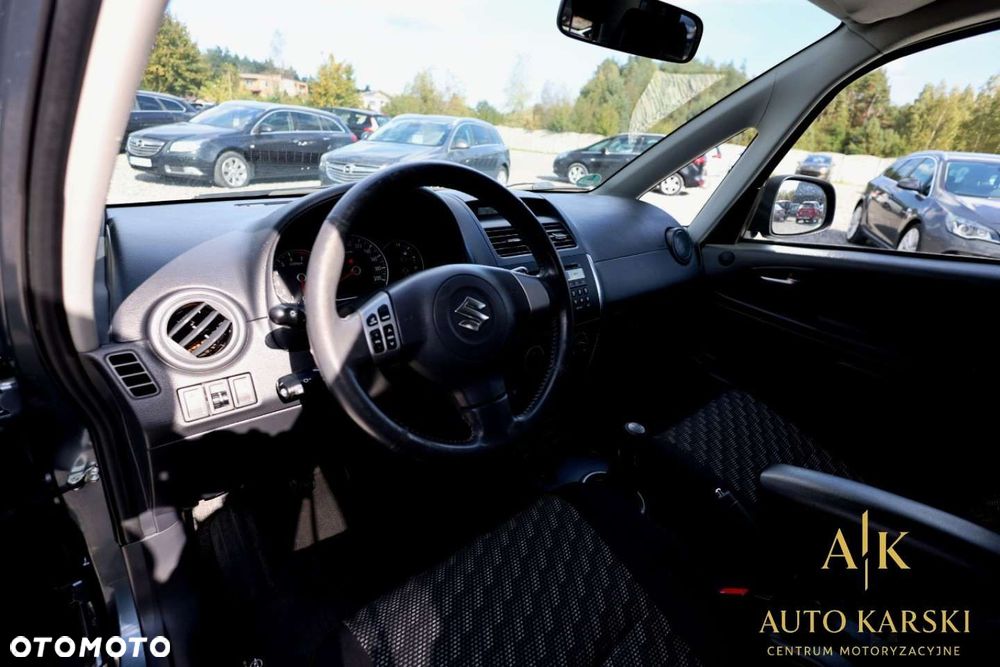 Suzuki SX4 - 16