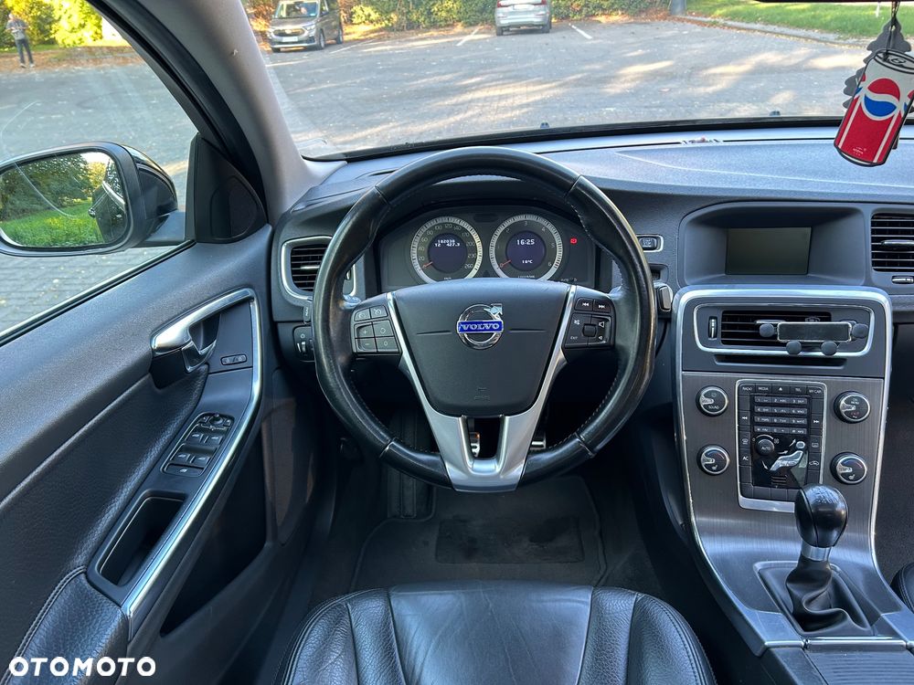 Volvo S60 D3 Summum - 31