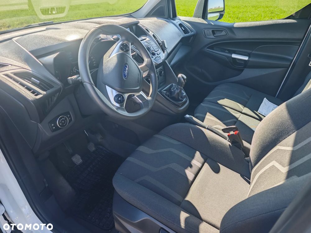 Ford CONNECT - 10
