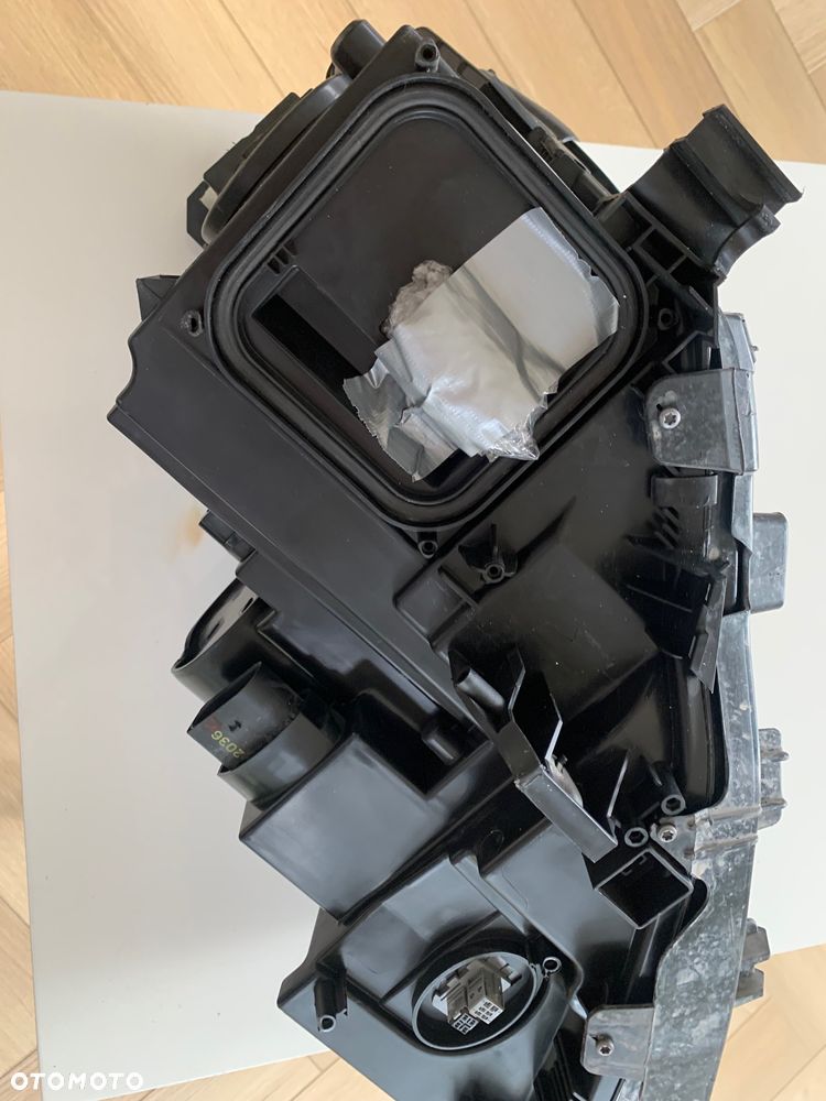 Lampa prawy przód Mercedes GLA X156 A1569061800 Bixenon - 12