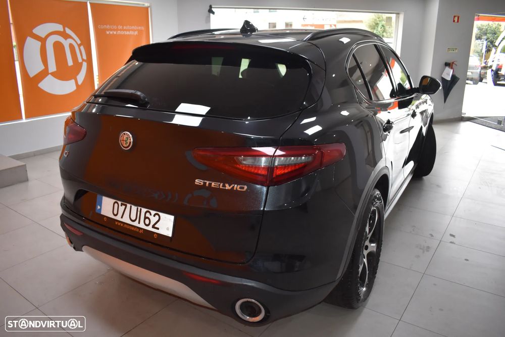 Alfa Romeo Stelvio 2.2 D Super AT8 Q4 - 12