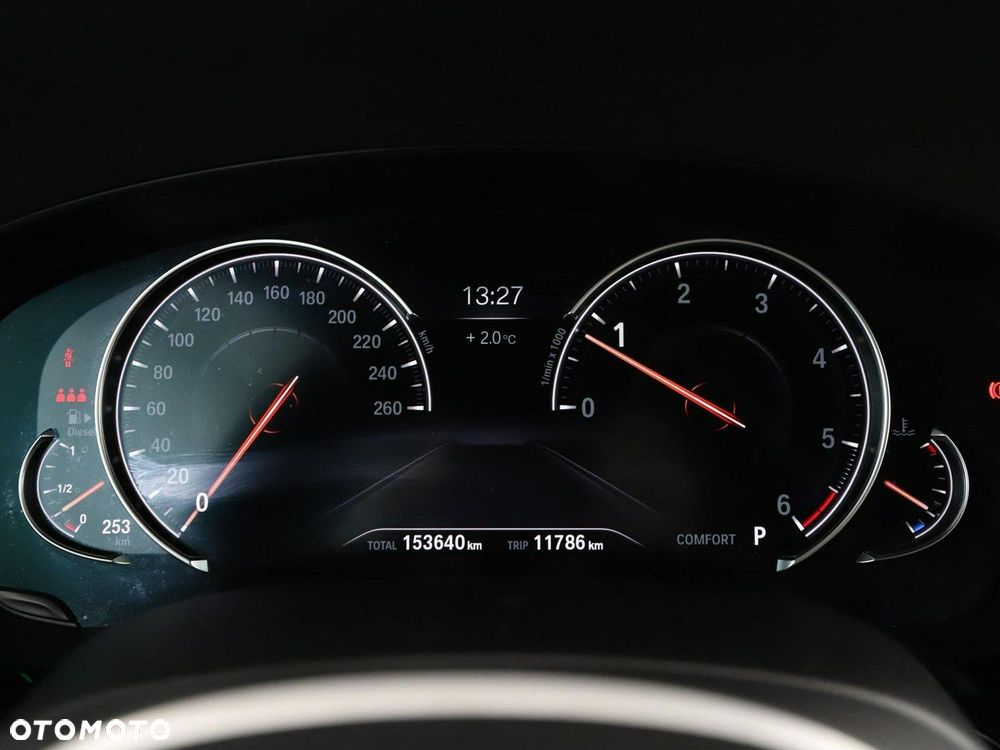 BMW Seria 5 520d xDrive M Sport Edition - 23