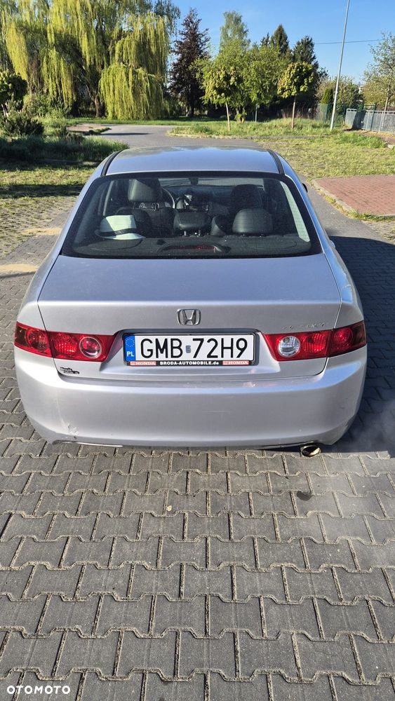 Honda Accord - 2