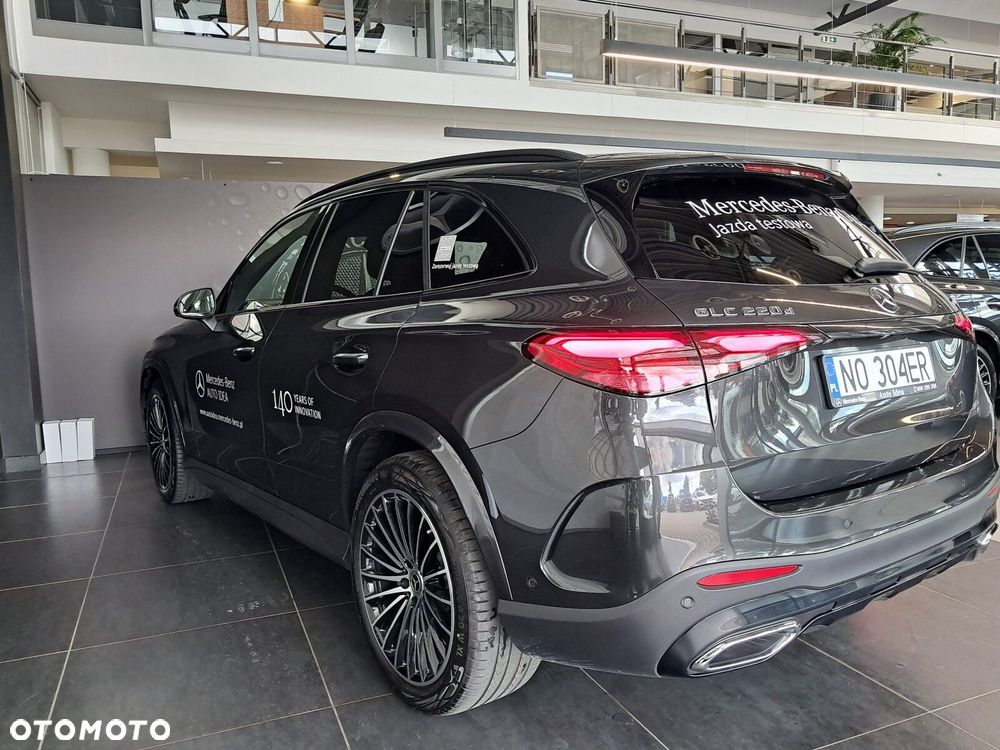 Mercedes-Benz GLC - 22