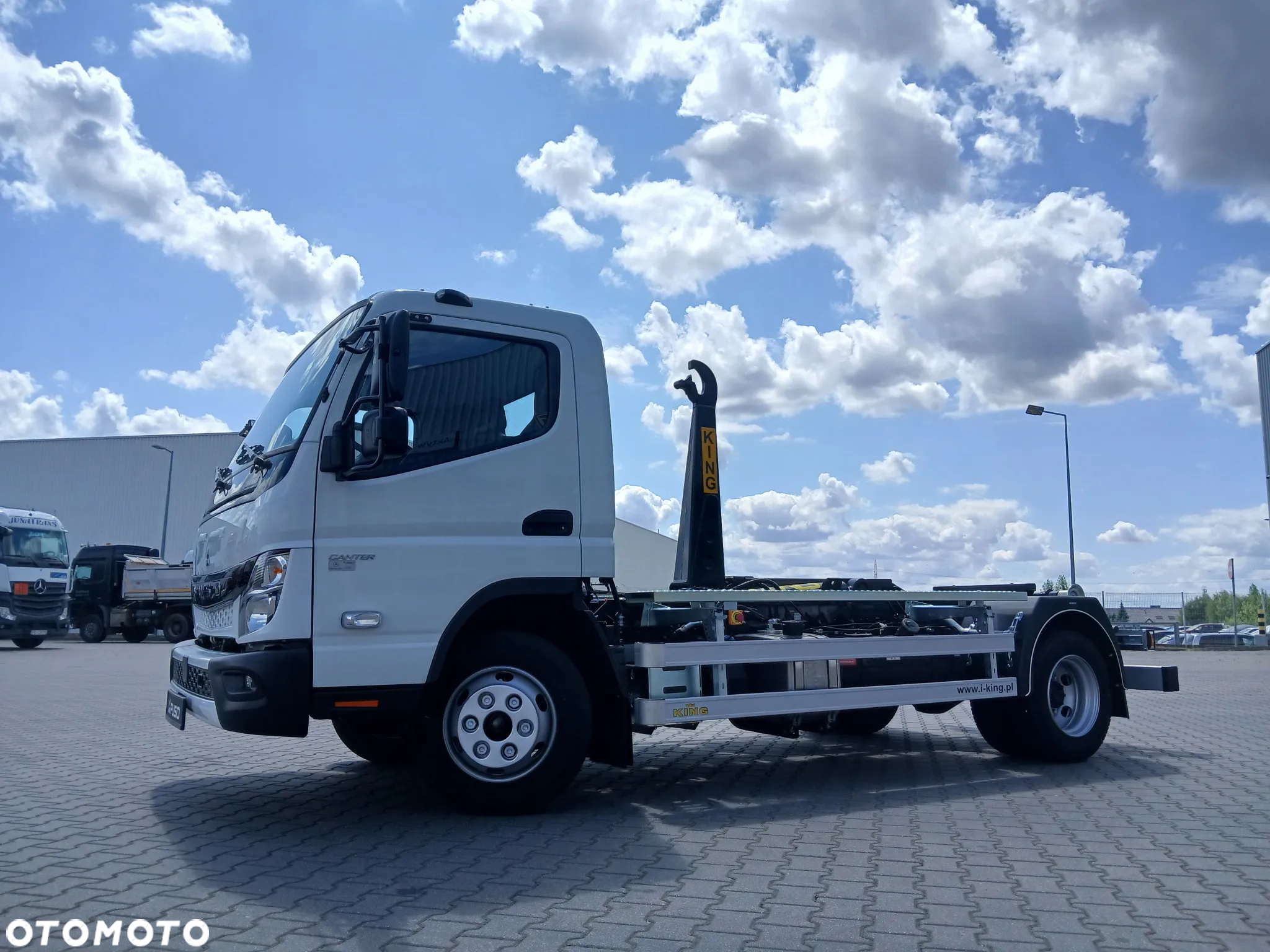 FUSO Canter 9C18 AMT - 3