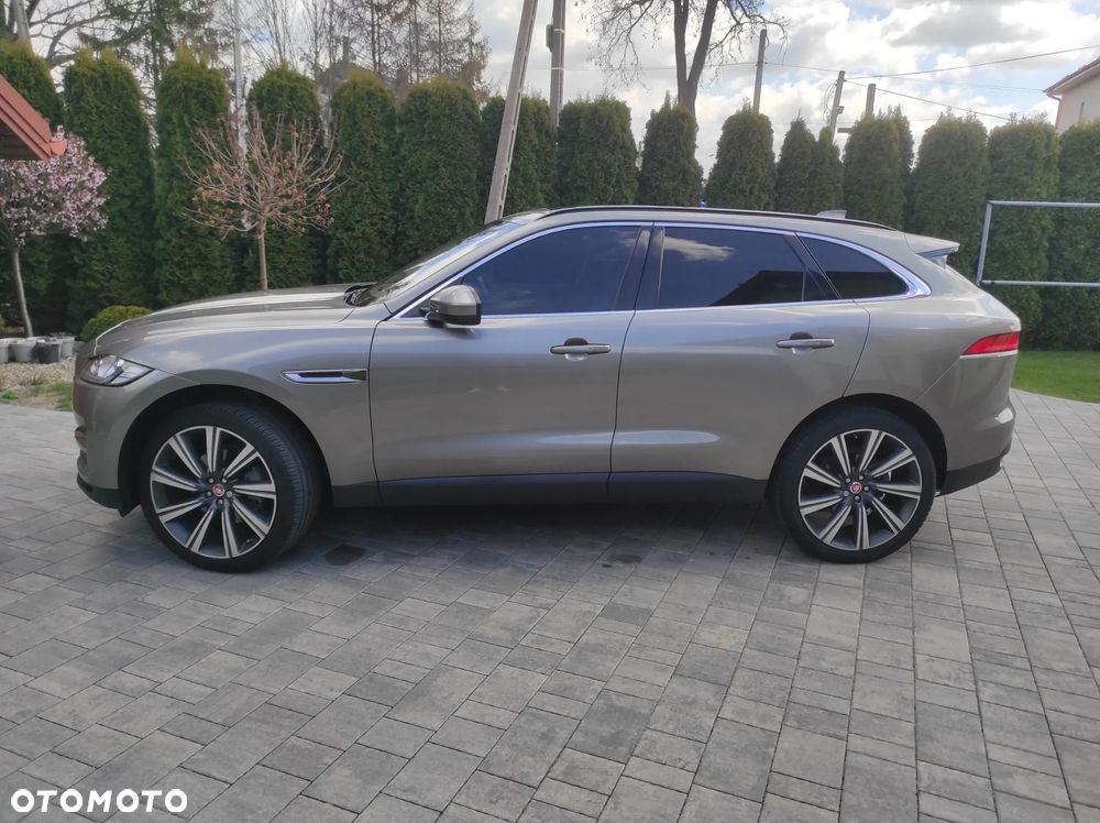 Jaguar F-Pace 30t AWD Prestige - 15