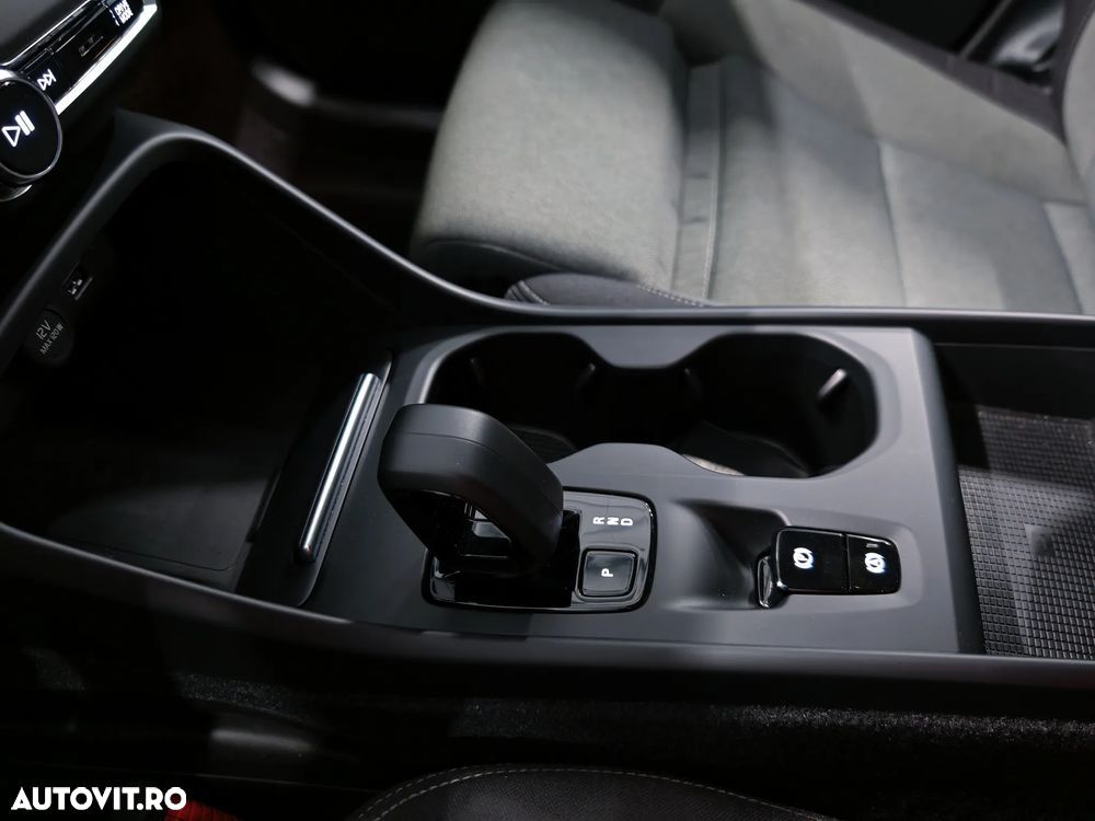 Volvo XC 40 T4 Recharge DKG Inscription Expression - 17