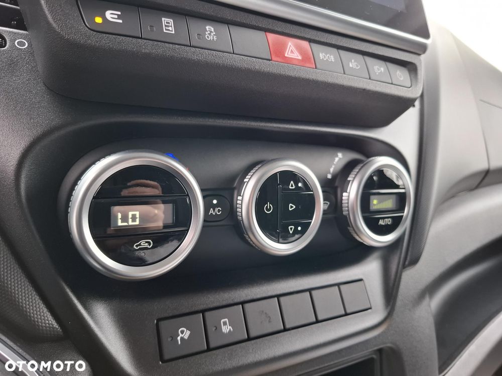 Iveco IMPONUJĄCA KUBATURA 18m3, ŚWIETNA DOSTĘPNOŚĆ, MINIMUM FORMALNOŚCI - 20