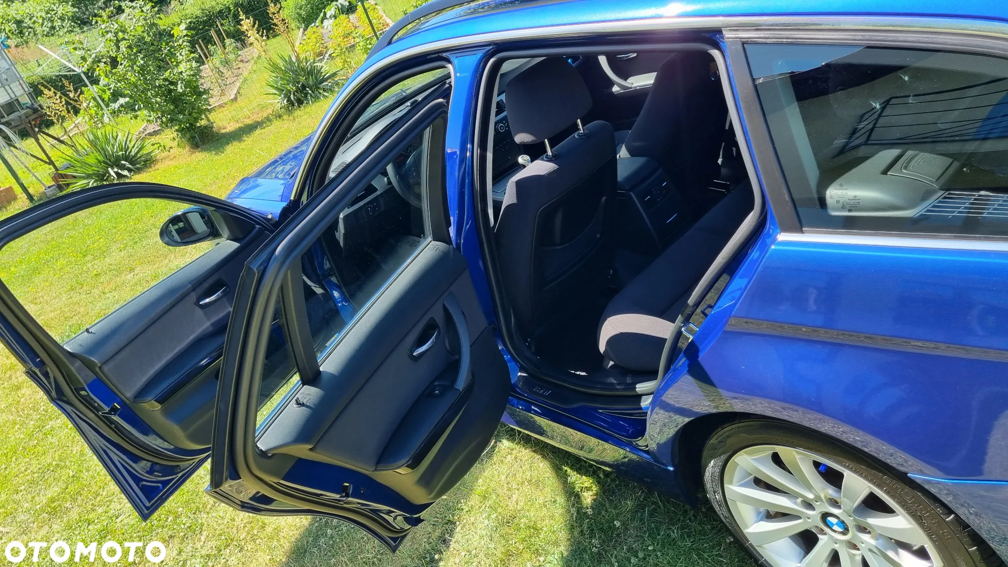 BMW Seria 3 325i - 11