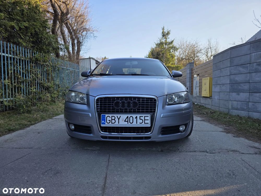 Audi A3 Sportback 2.0 FSI Ambiente - 4