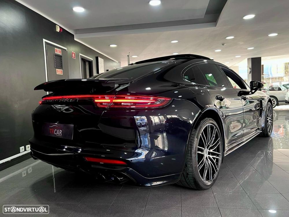 Porsche Panamera 4 S - 4