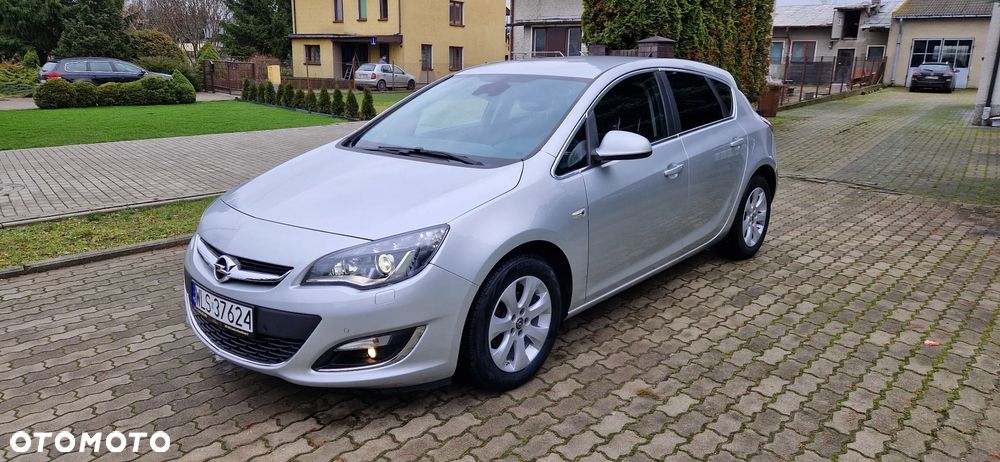 Opel Astra 1.4 Turbo Exklusiv - 1