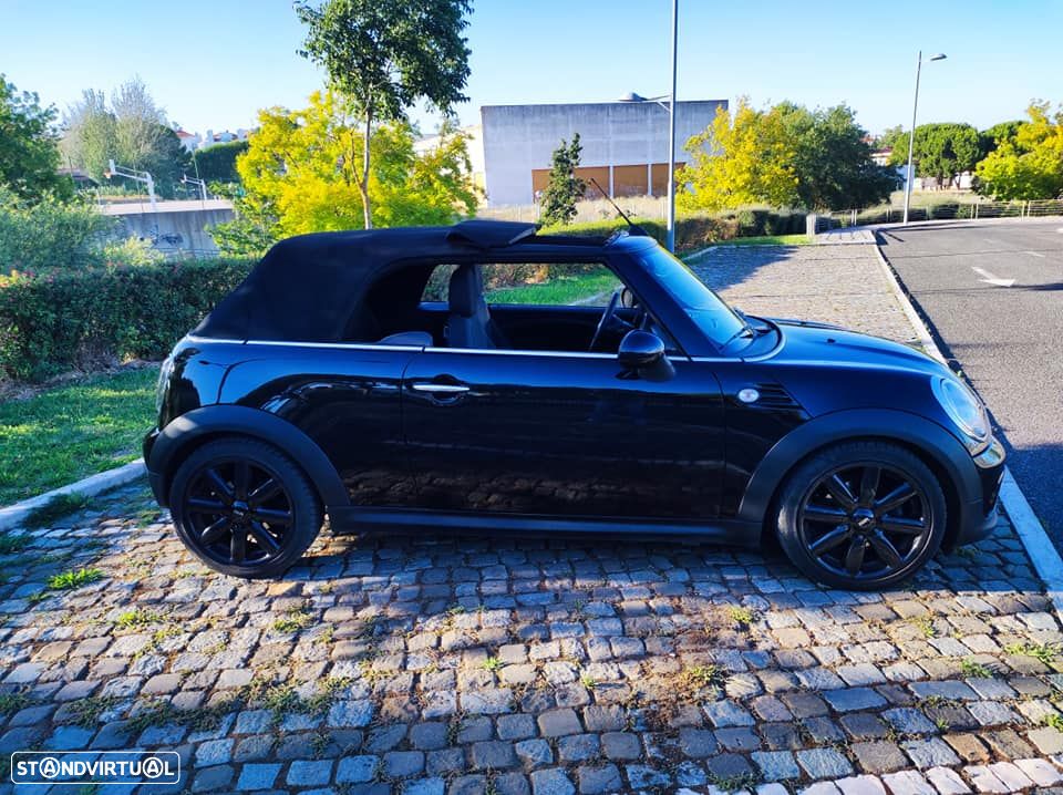 MINI Cabrio Cooper D - 12