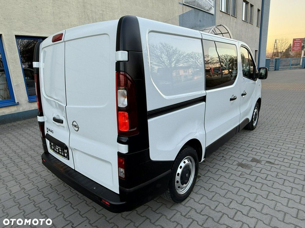 Opel Vivaro - 4