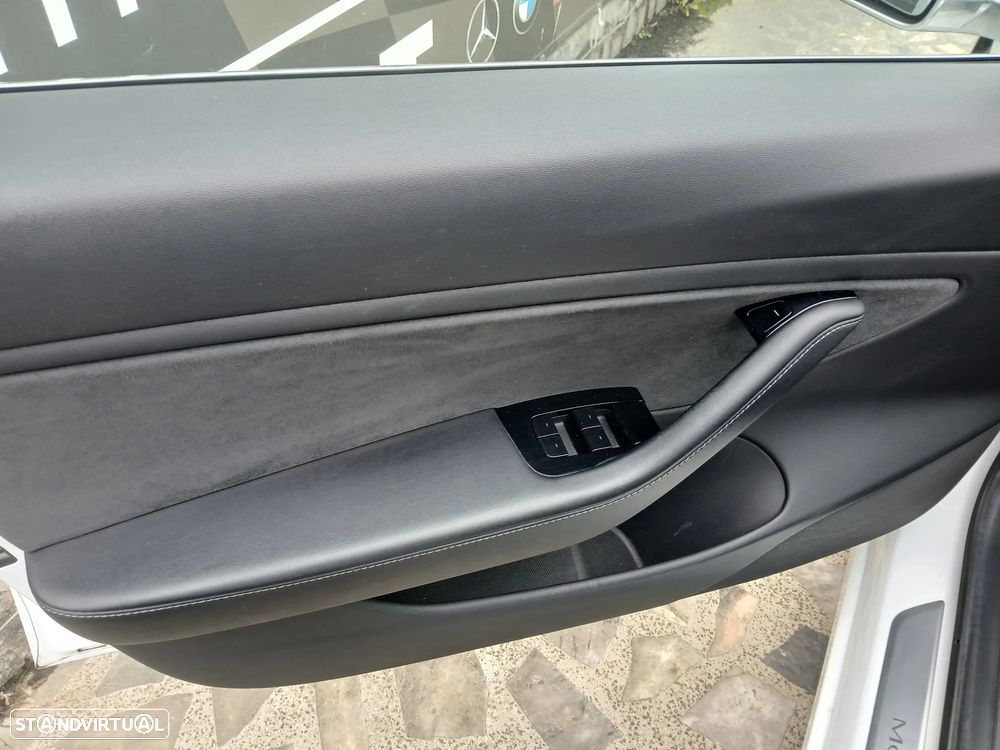 Tesla Model 3 - 26