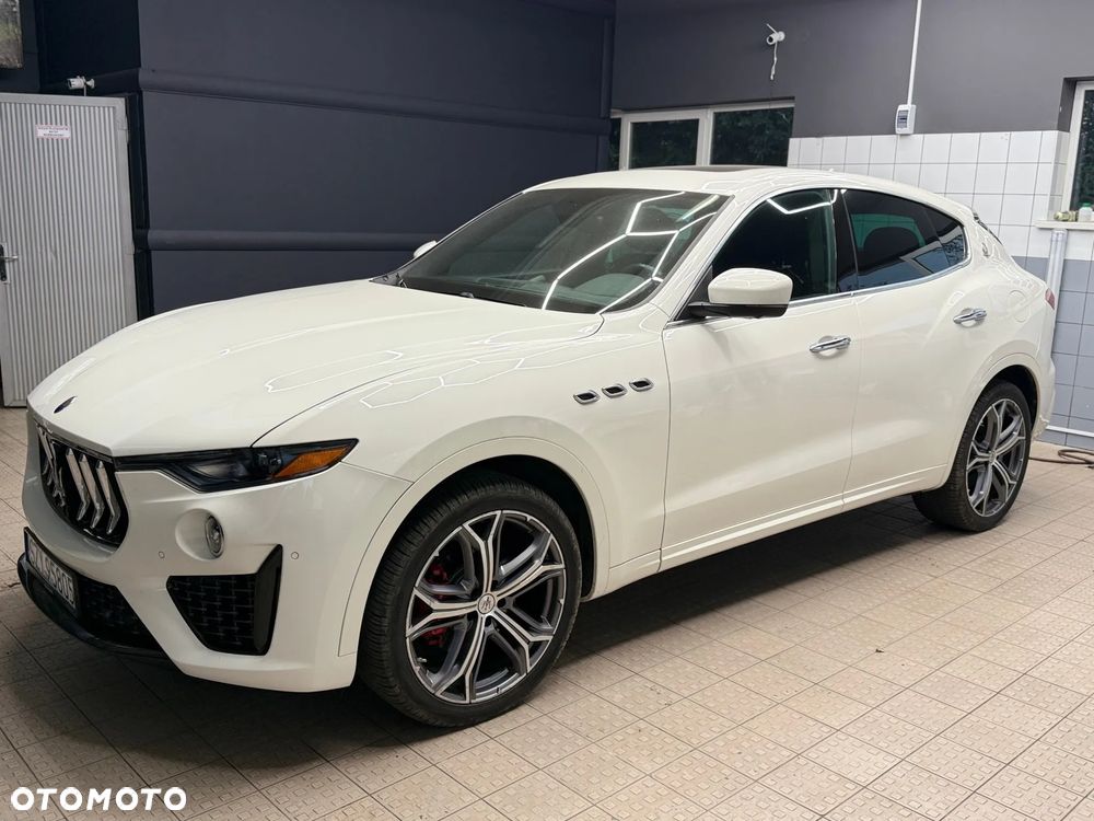 Maserati Levante Q4 GranSport - 3