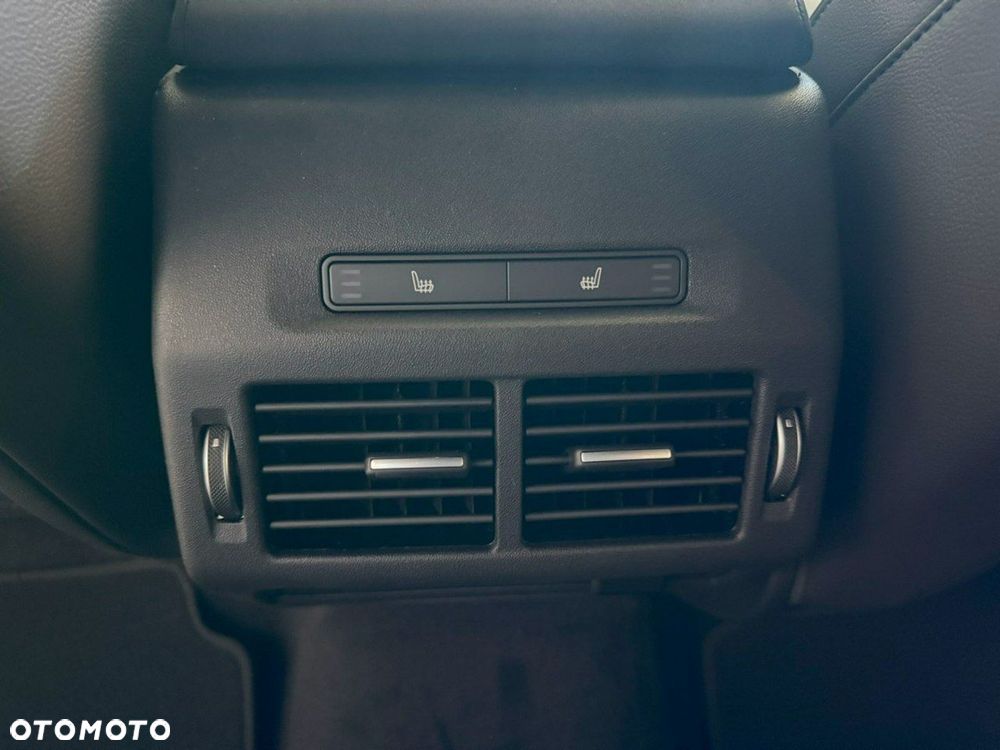 Land Rover Discovery Sport - 14