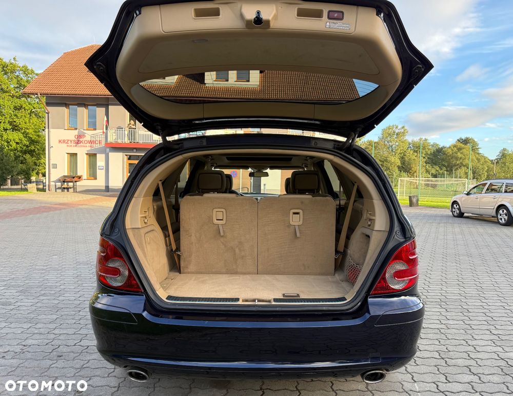 Mercedes-Benz Klasa R 350 L 4Matic 7G-TRONIC Grand Edition - 39