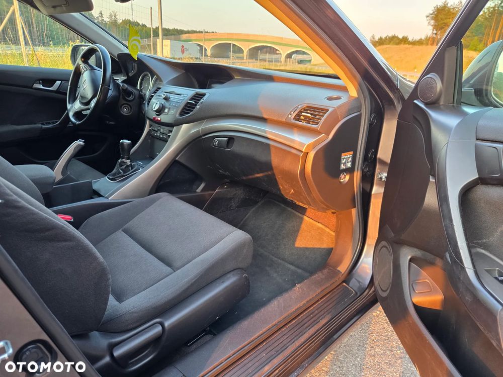 Honda Accord 2.0 Comfort - 14