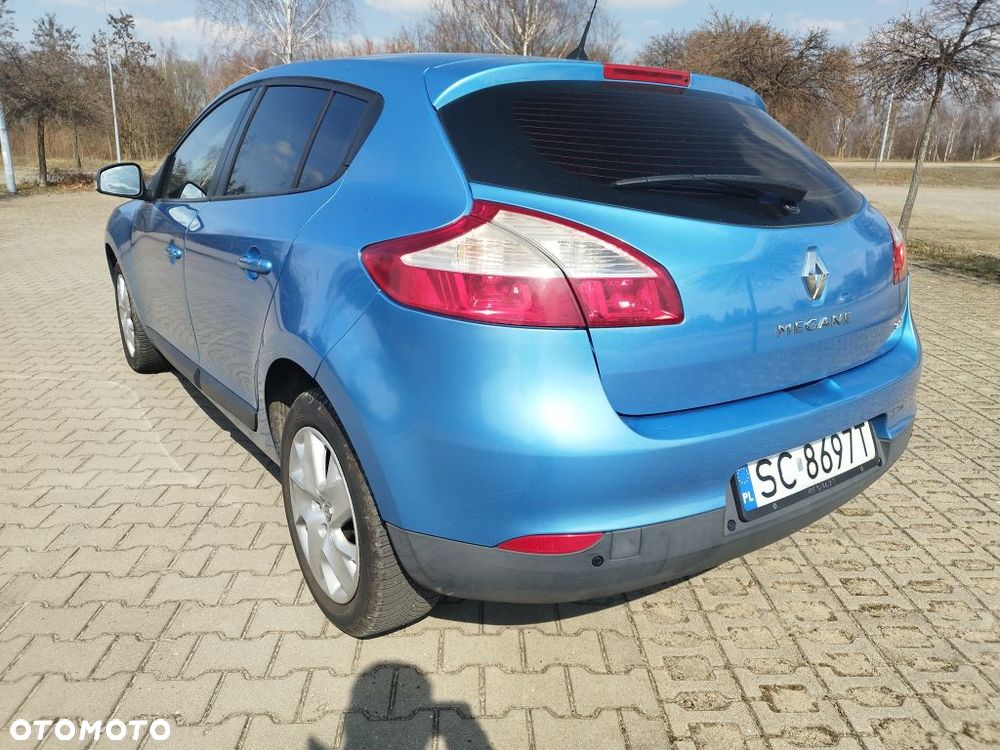 Renault Megane dCi 110 FAP Paris - 4