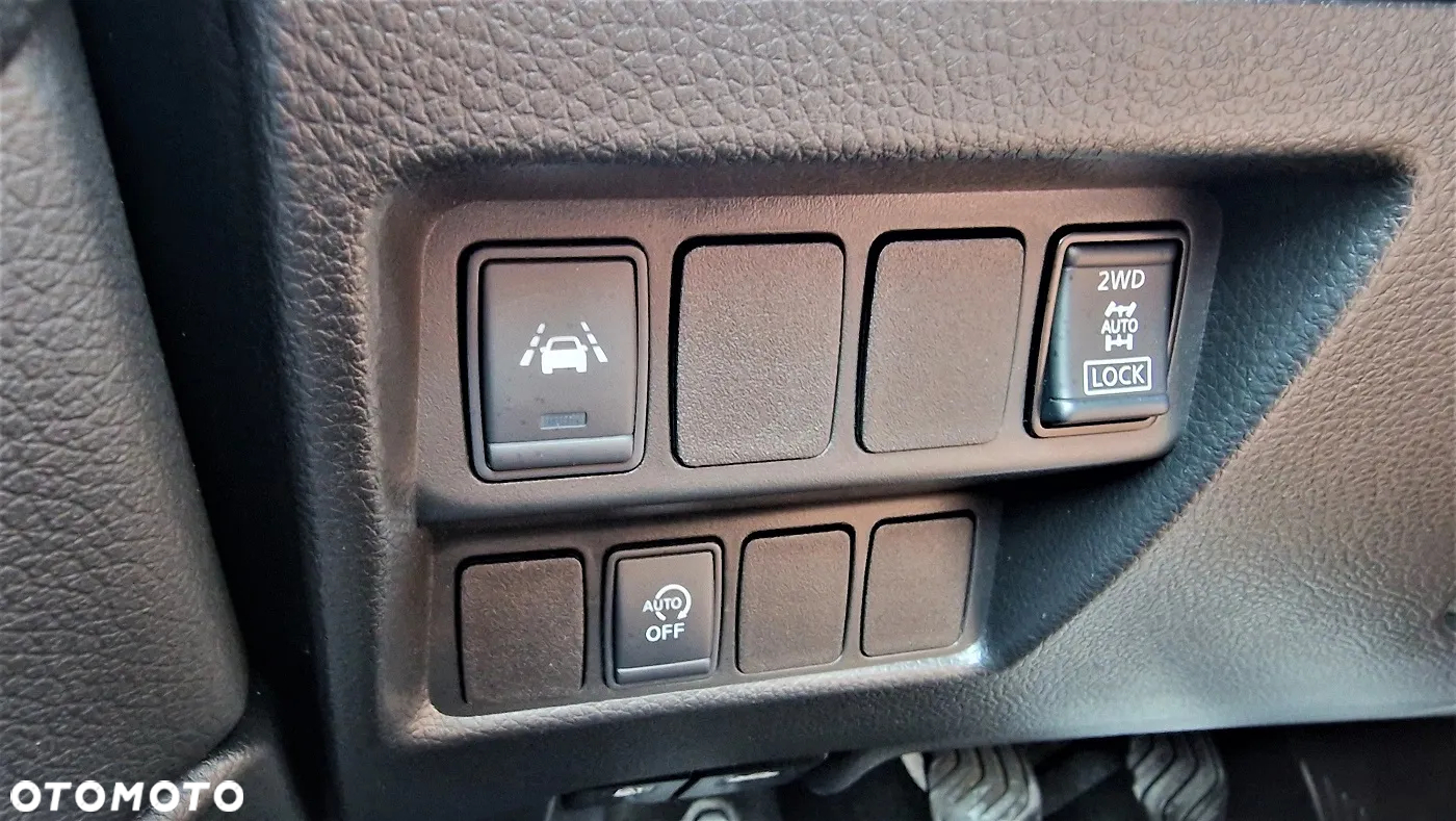 Nissan Qashqai 1.6 DCi 4x4 N-Connecta - 16
