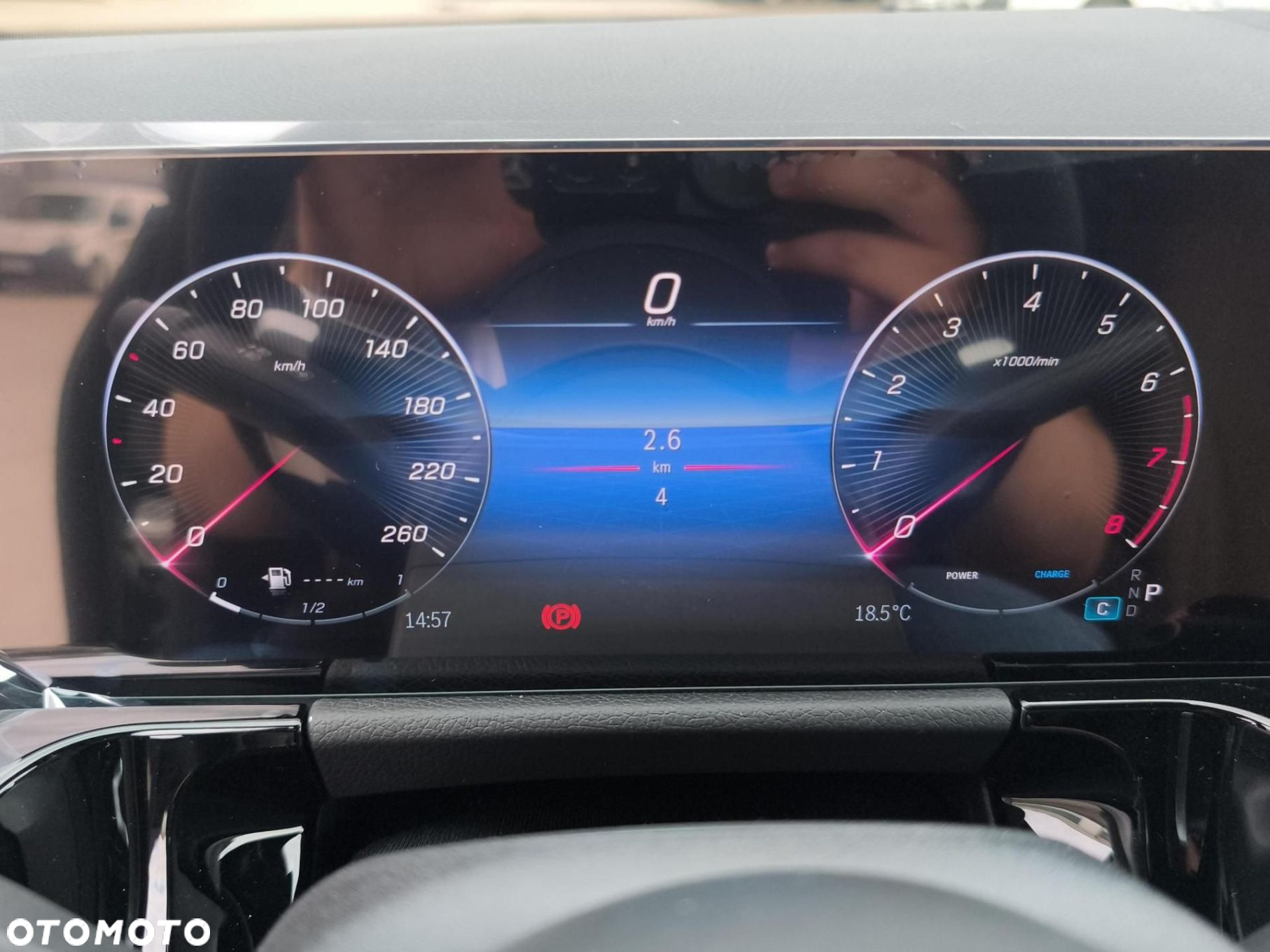 Mercedes-Benz GLA - 17