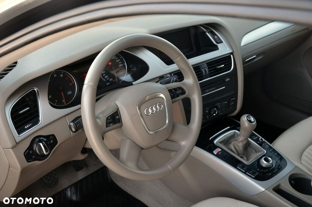 Audi A4 Avant - 12