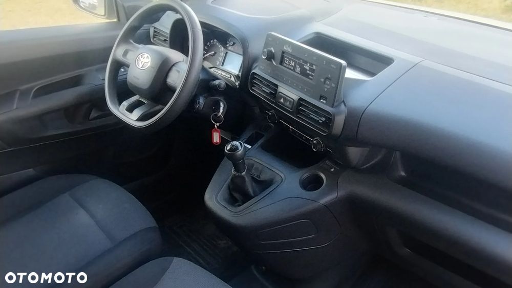 Toyota Proace City - 21