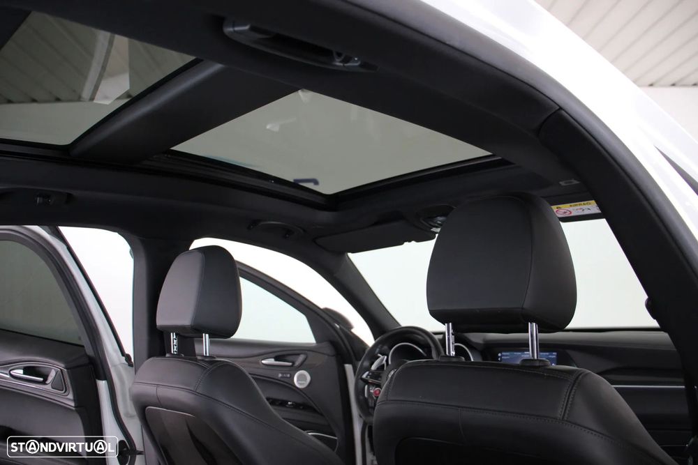 Alfa Romeo Stelvio 2.9 T Quadrifoglio AT8 Q4 - 17