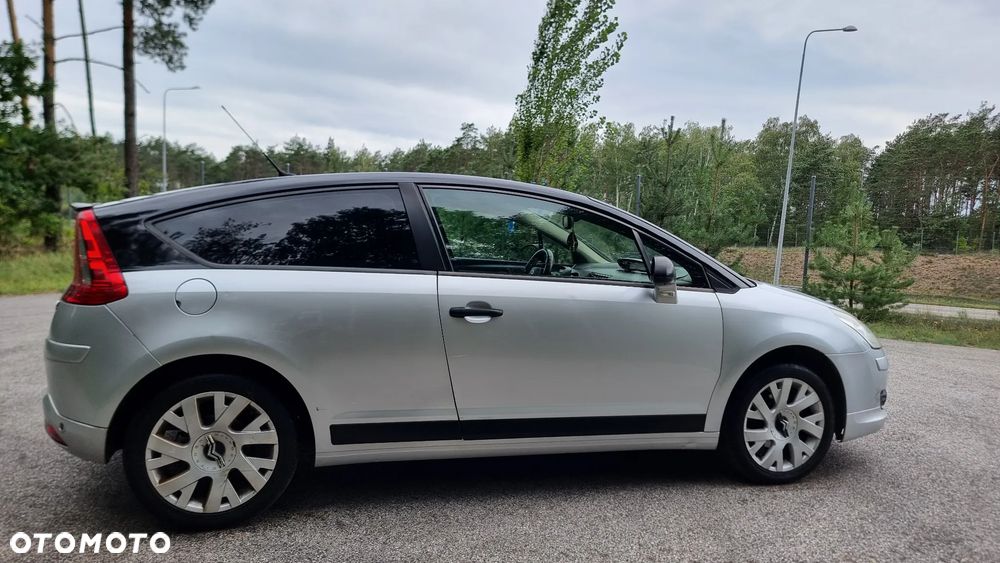 Citroën C4 HDi 110 FAP VTR - 8