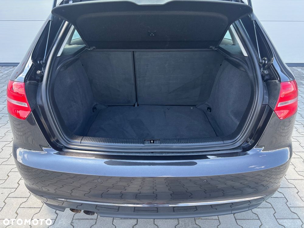 Audi A3 Sportback 1.4T FSI Ambiente - 28