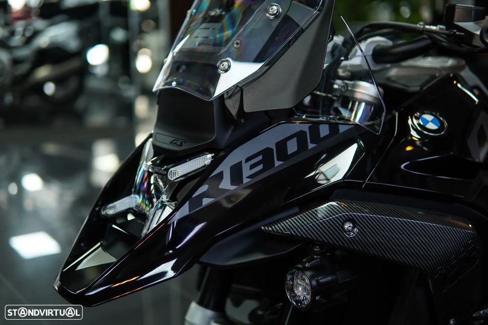 BMW R 1300 GS TRIPLE BLACK C/RODAS RAIOS DOURADAS - 10