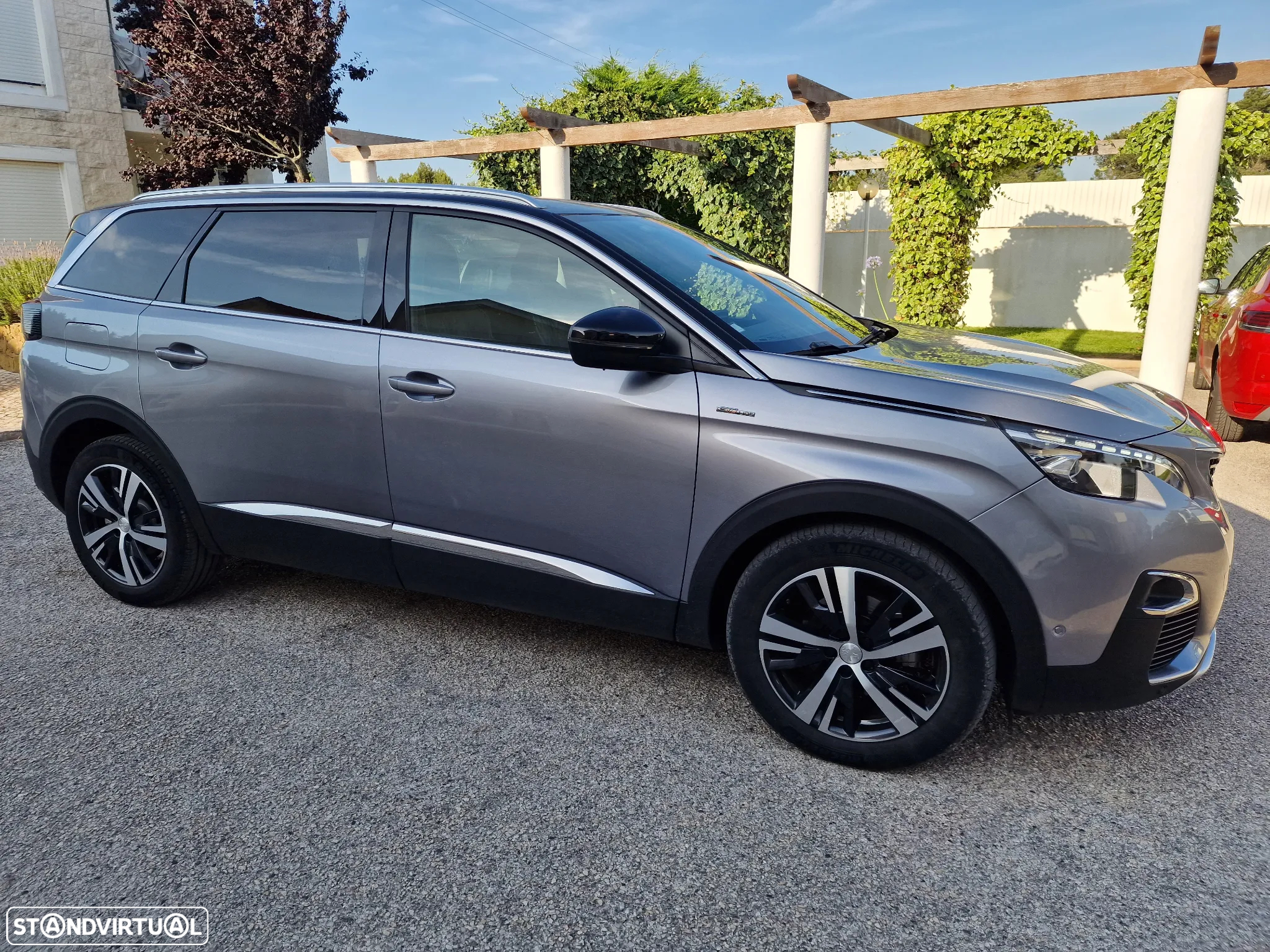 Peugeot 5008 1.5 BlueHDi GT Line J19 EAT8 - 4
