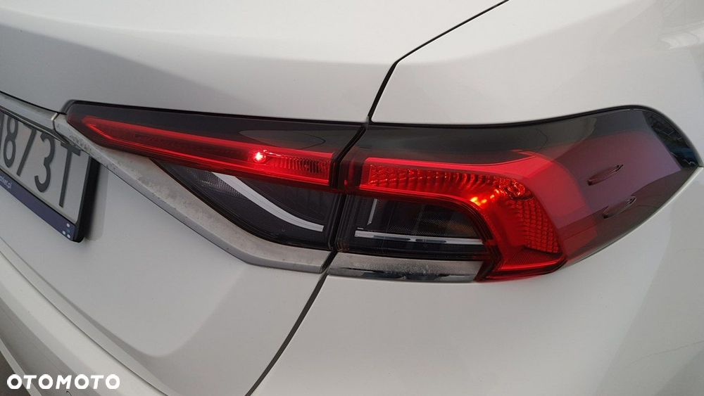 Toyota Corolla - 12