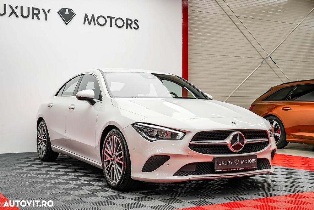 Mercedes-Benz CLA 180 7G-DCT Special Edition - 23