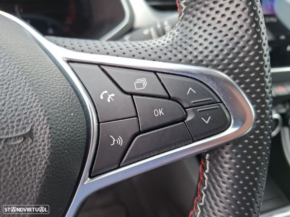 Renault Captur 1.0 TCe RS Line — fotografia 18