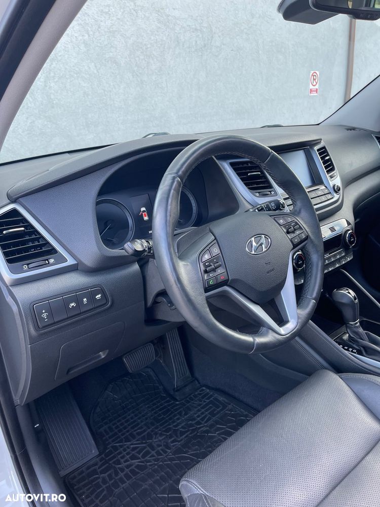 Hyundai Tucson blue 1.7 CRDi 2WD DCT Premium - 12