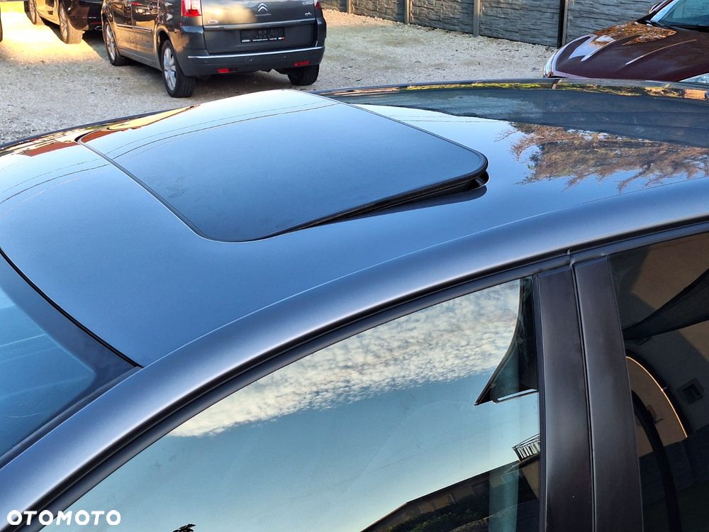 Volkswagen Golf 2.0 TDI DPF GT Sport - 19