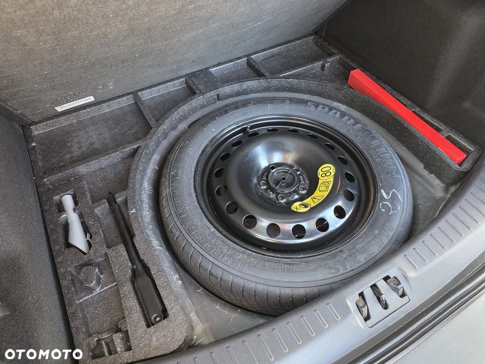 Ford Kuga - 16
