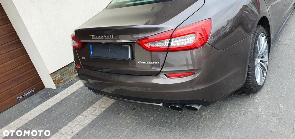 Maserati Quattroporte - 5