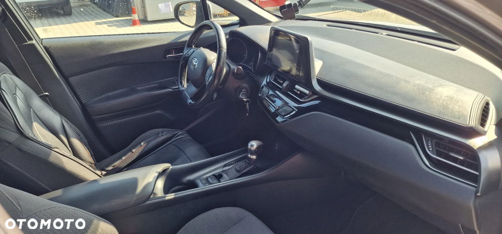Toyota C-HR - 9