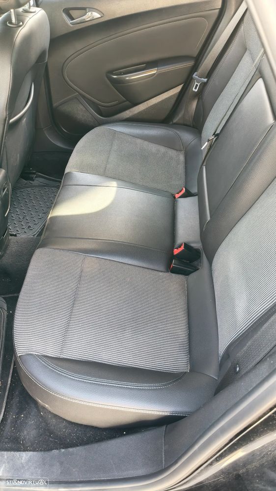 Opel Astra 1.7 CDTI Cosmo - 8