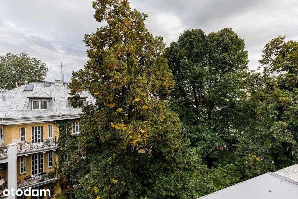 Klimatyczna kamienica | Filtry | widok na zieleń