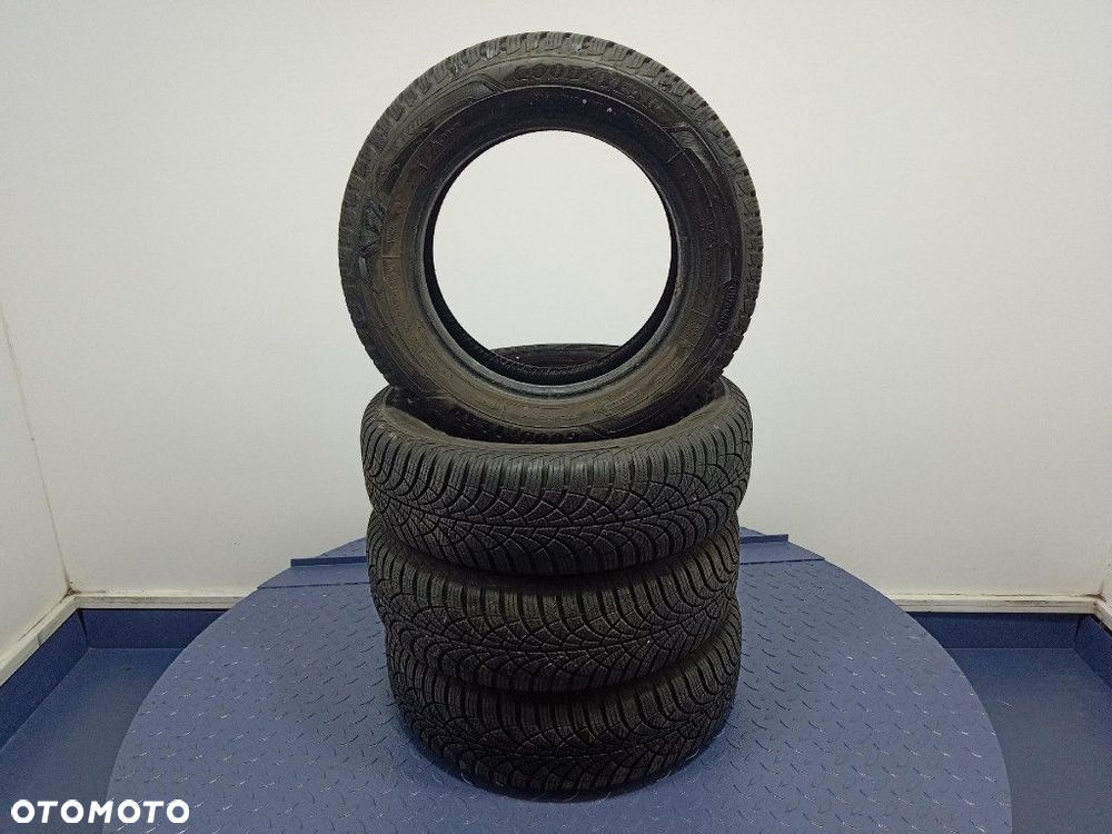 OPONY ZIMOWE GOODYEAR ULTRA GRIP 9+ 175/65 R14 82T 2SZT - 1