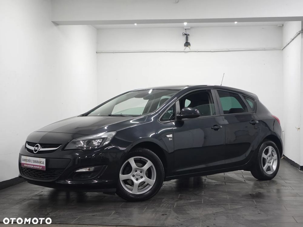 Opel Astra 1.4 150 Jahre - 16