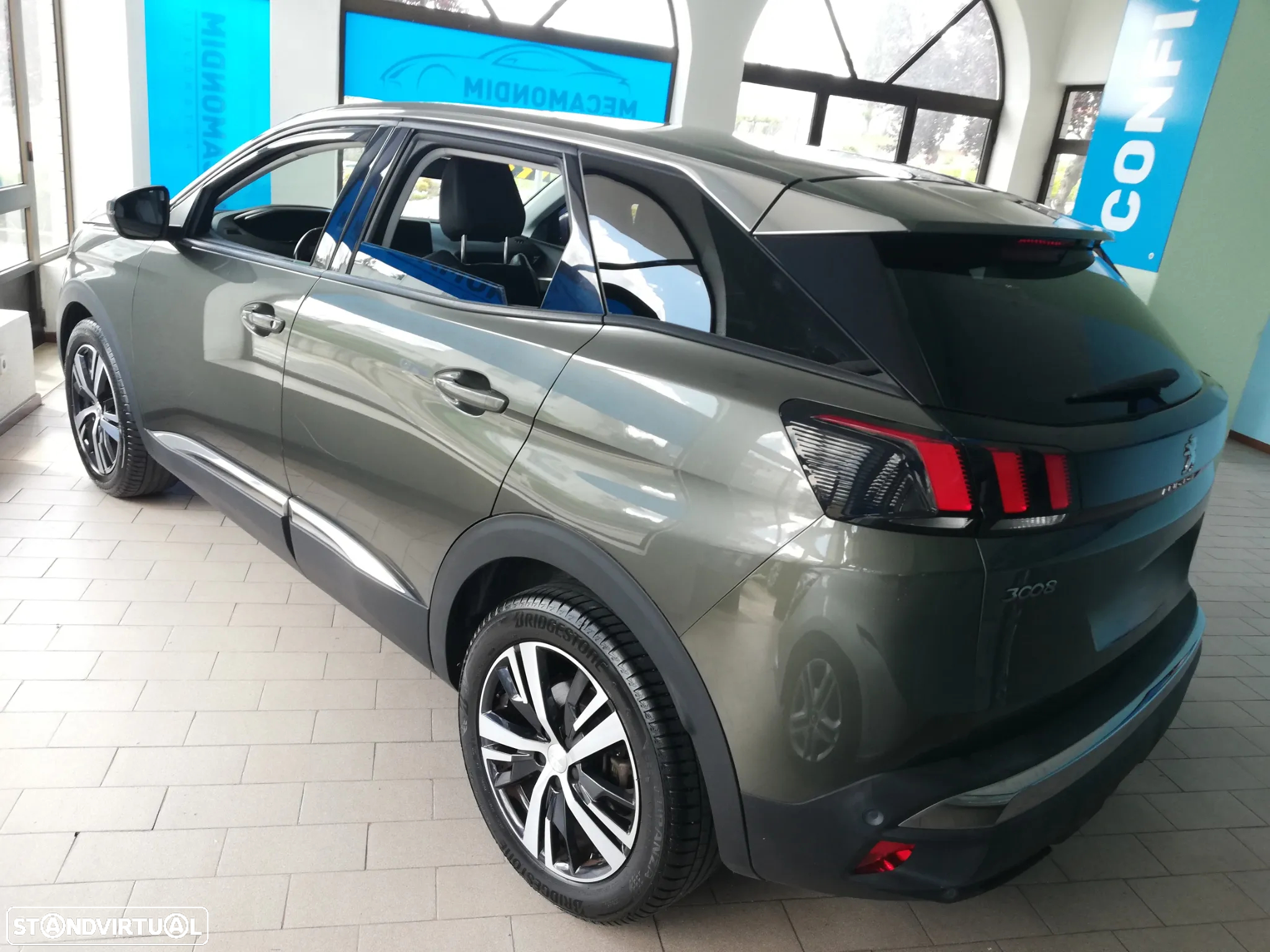 Peugeot 3008 1.5 BlueHDi Allure Baixo Consumo EAT8 - 4