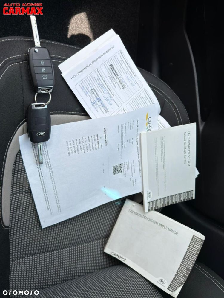 Kia Ceed - 30